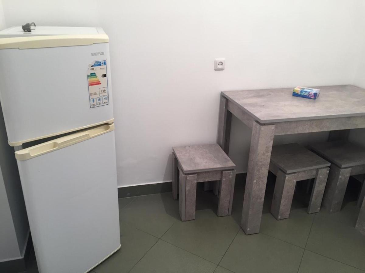 Studio Apartment Near Republic Square Jerevan Exteriör bild